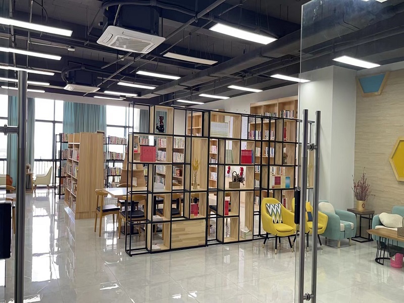 职工书屋图片.jpg