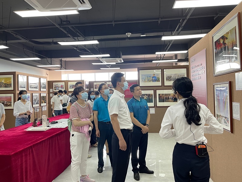 市委组织部第一党支部到k1体育注册就送38元集团基地开展主题党日活动图片.jpg